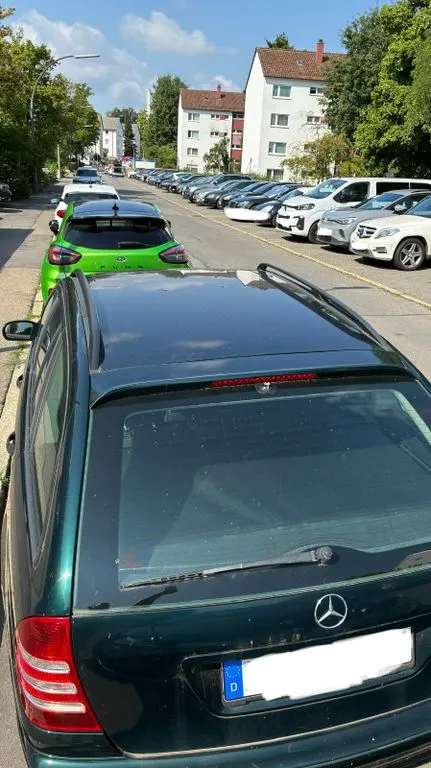 Mercedes-Benz C 240
