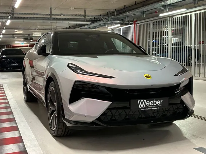 Lotus Eletre