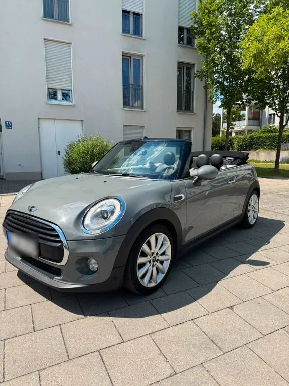 MINI Cooper Cabrio