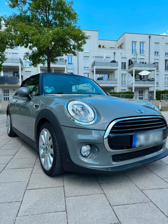 MINI Cooper Cabrio