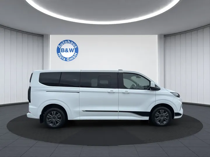 Ford Tourneo Custom