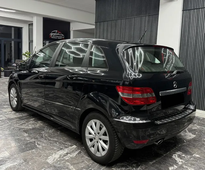 Mercedes-Benz B 160