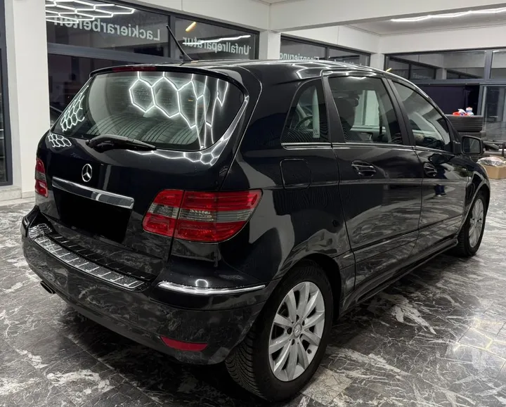 Mercedes-Benz B 160