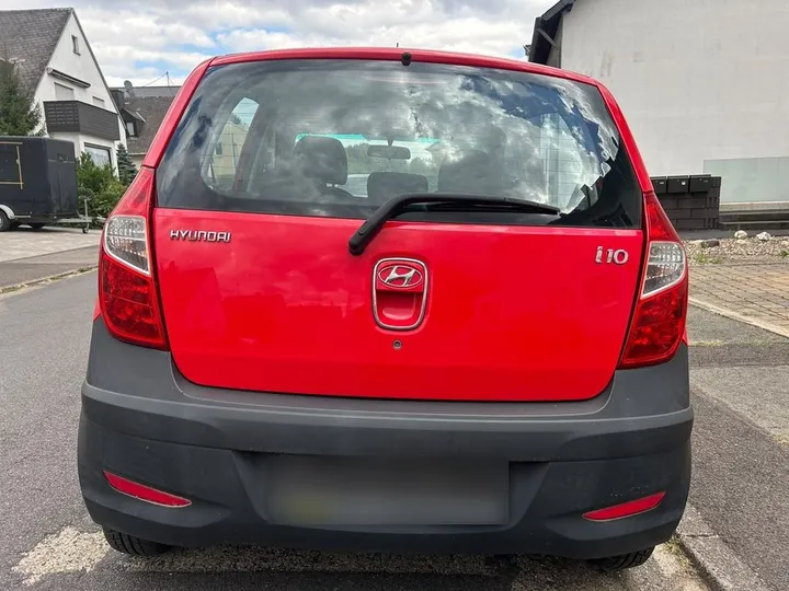Hyundai i10