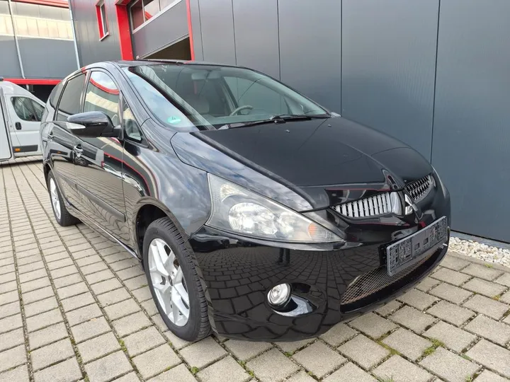 Mitsubishi Grandis