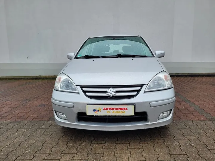 Suzuki Liana