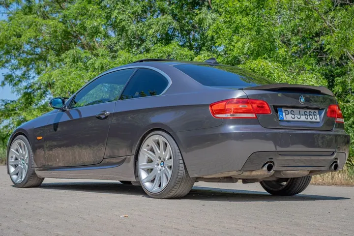 BMW 335
