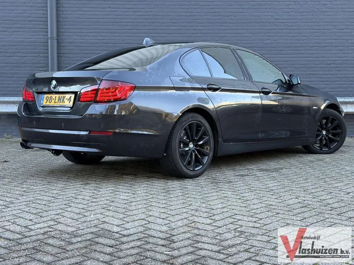 BMW 528