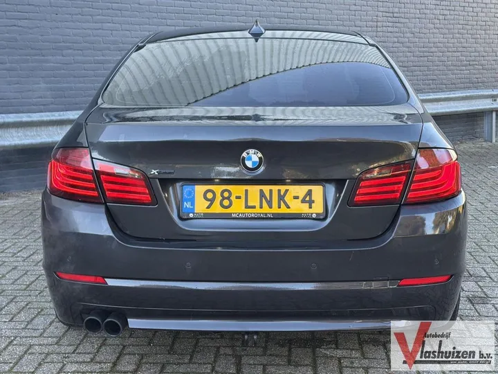 BMW 528