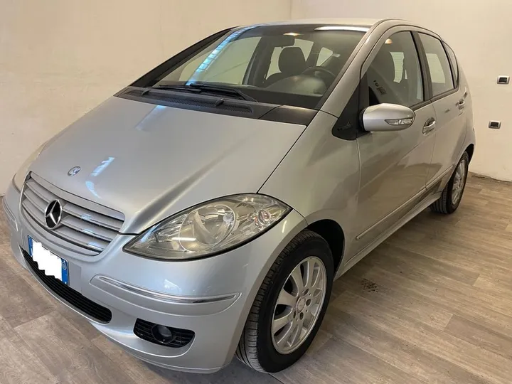 Mercedes-Benz A 180