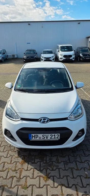 Hyundai i10