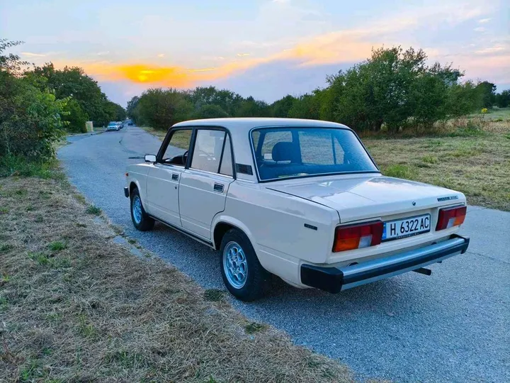 Lada 2107