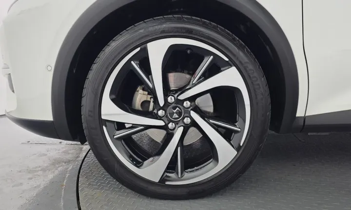 Citroen-DS DS7