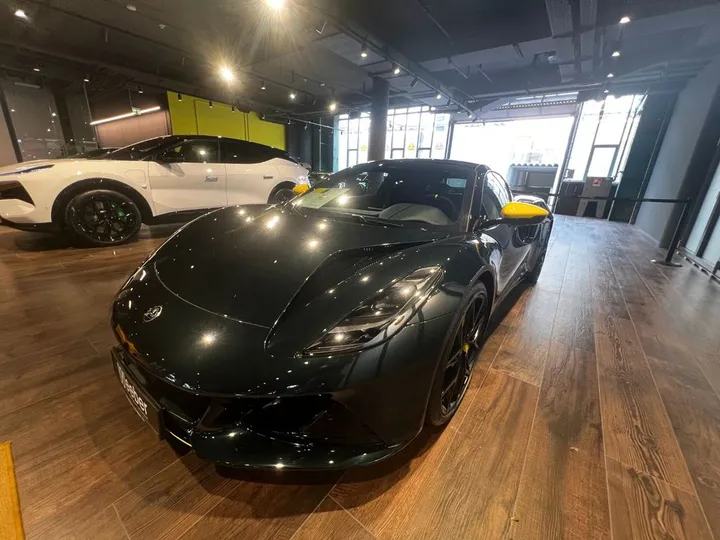 Lotus Emira