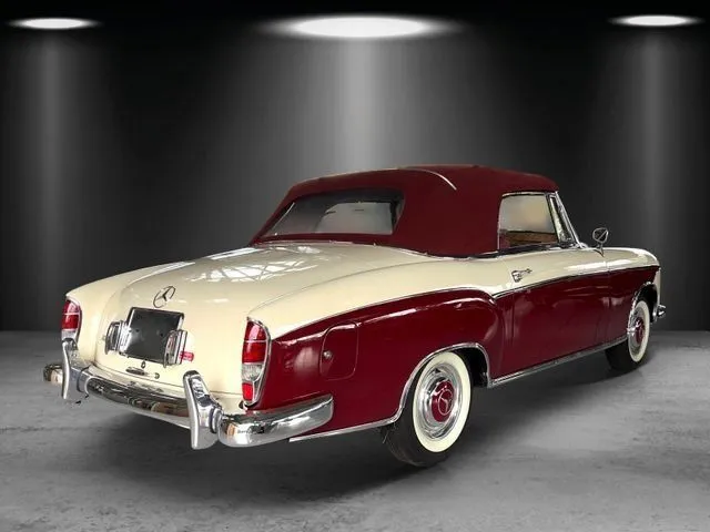 Mercedes-Benz 220