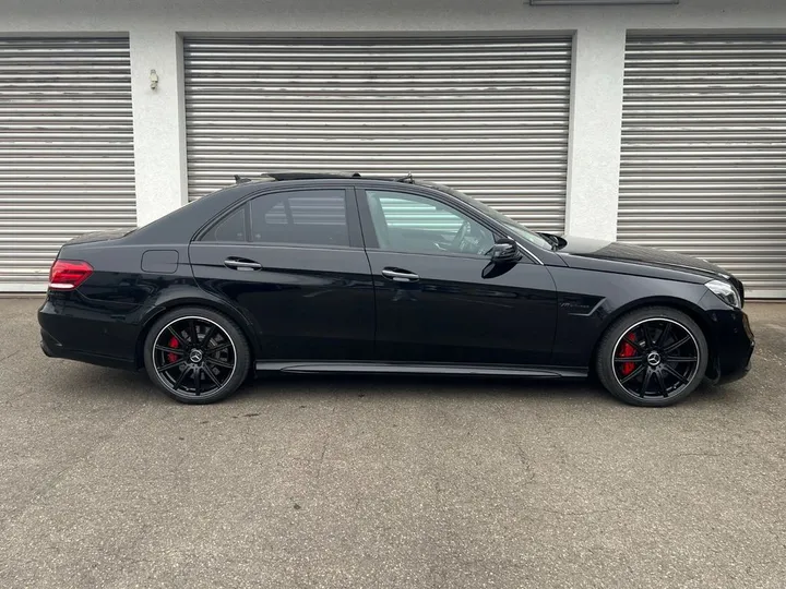 Mercedes-Benz E 63 AMG