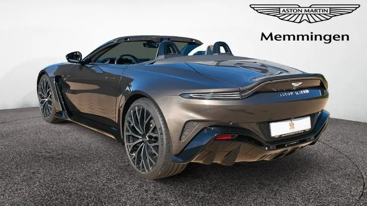 Aston Martin V12 Vantage