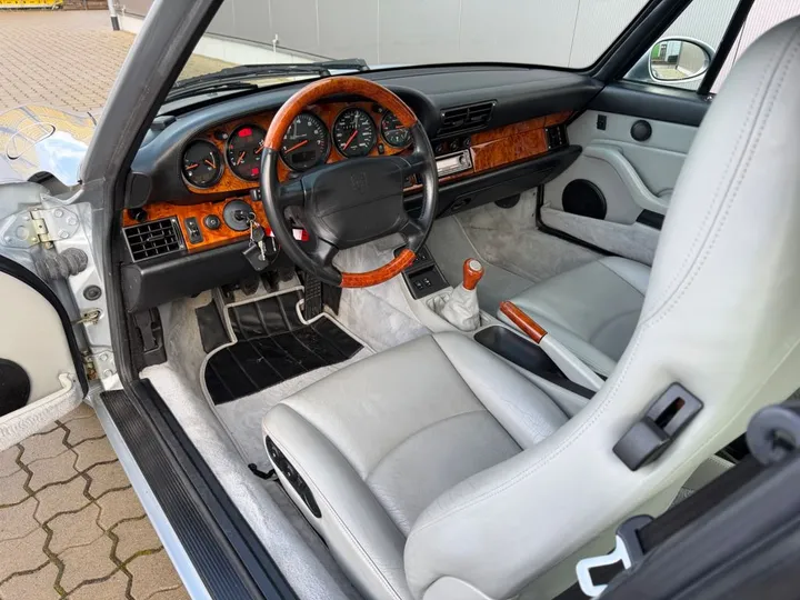 Porsche 993