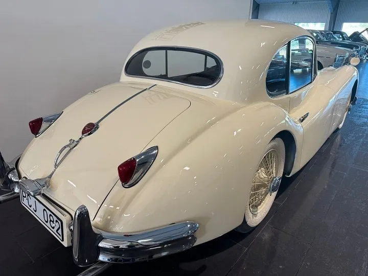 Jaguar XK