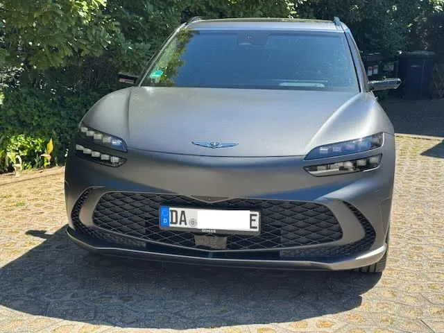 Genesis GV60