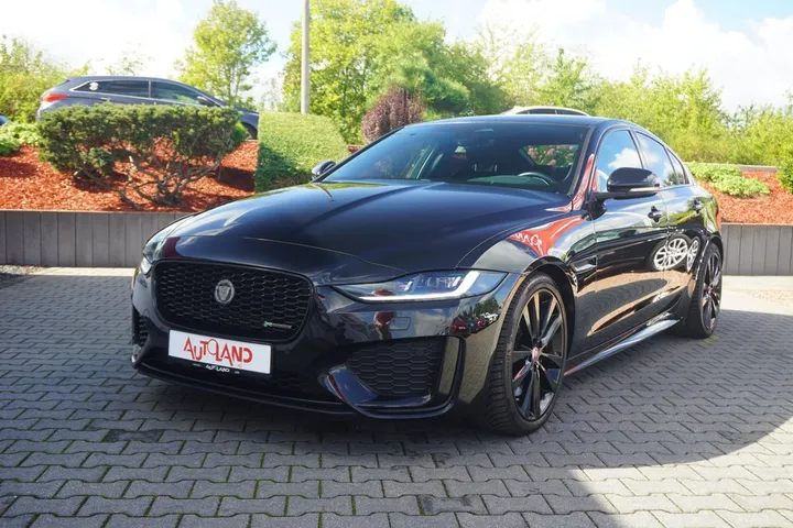 Jaguar XE