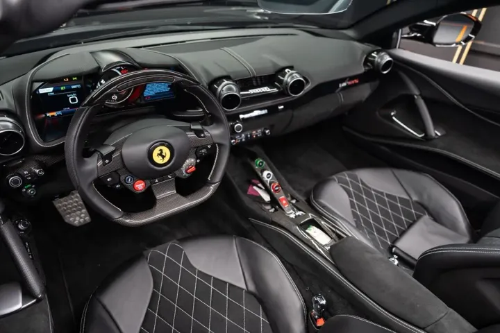 Ferrari 812