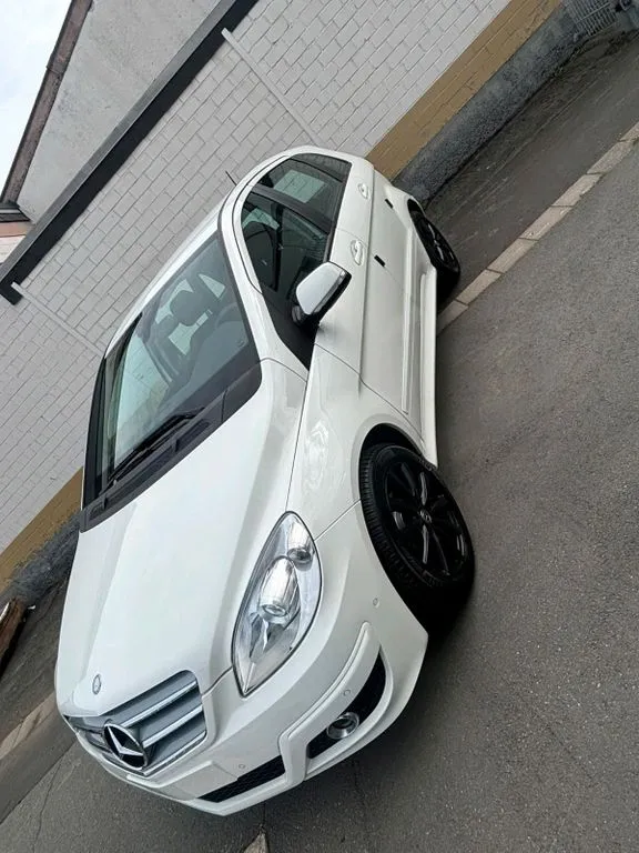 Mercedes-Benz B 160