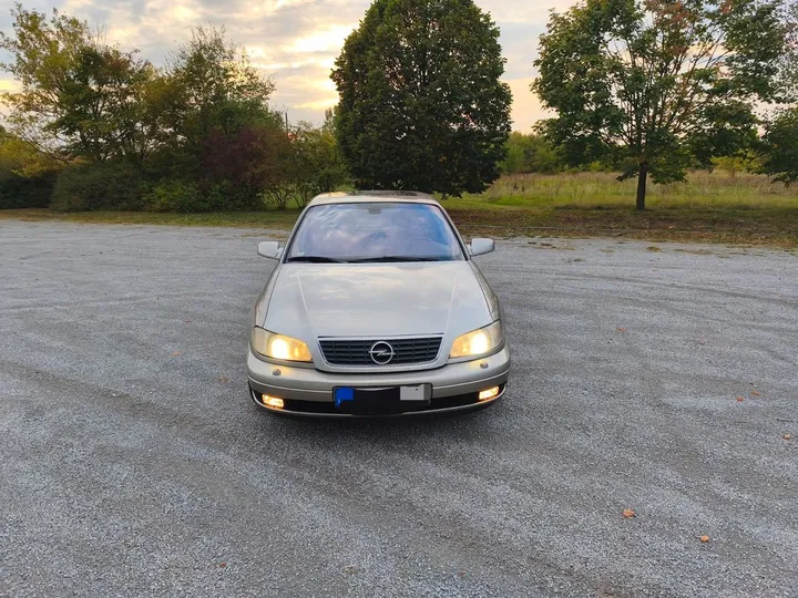 Opel Omega