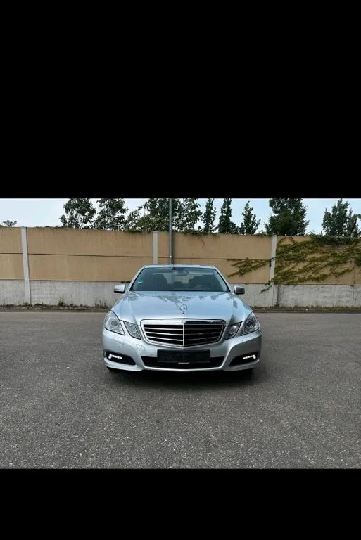 Mercedes-Benz E 250
