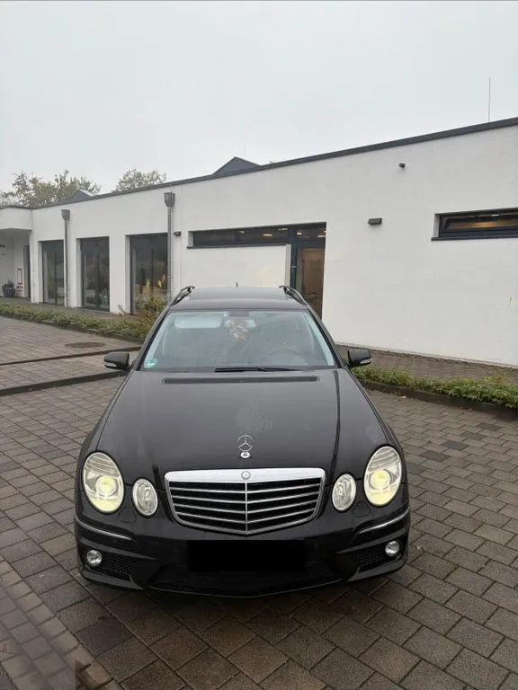 Mercedes-Benz E 280