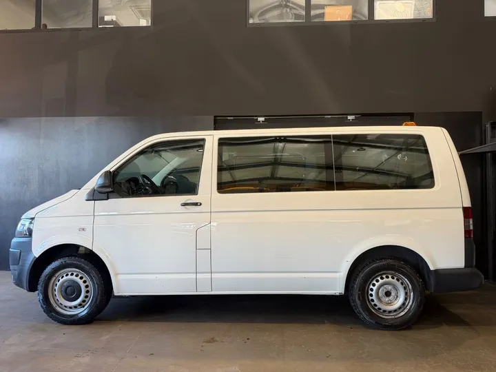 Volkswagen T5 Kombi