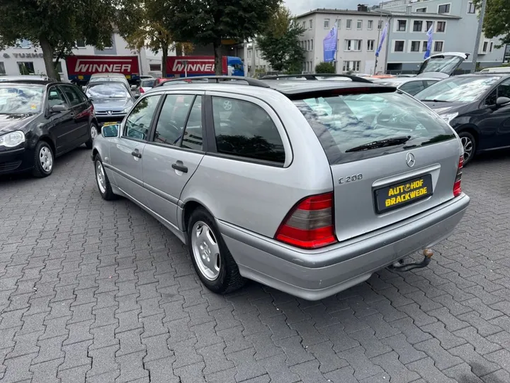 Mercedes-Benz C 200