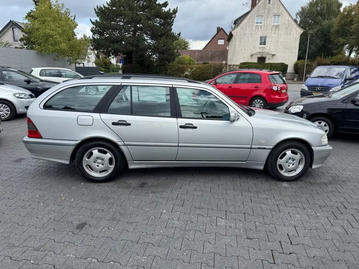 Mercedes-Benz C 200