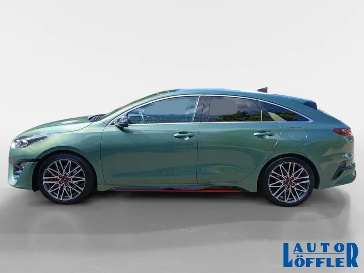 Kia pro cee'd / ProCeed