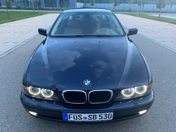 BMW 530