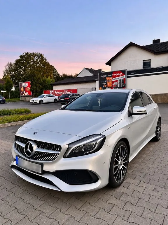 Mercedes-Benz A 180