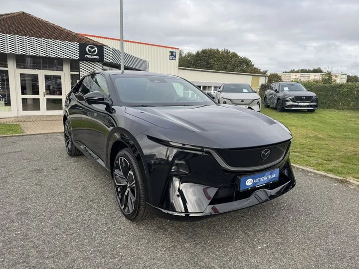 Mazda CX-6e
