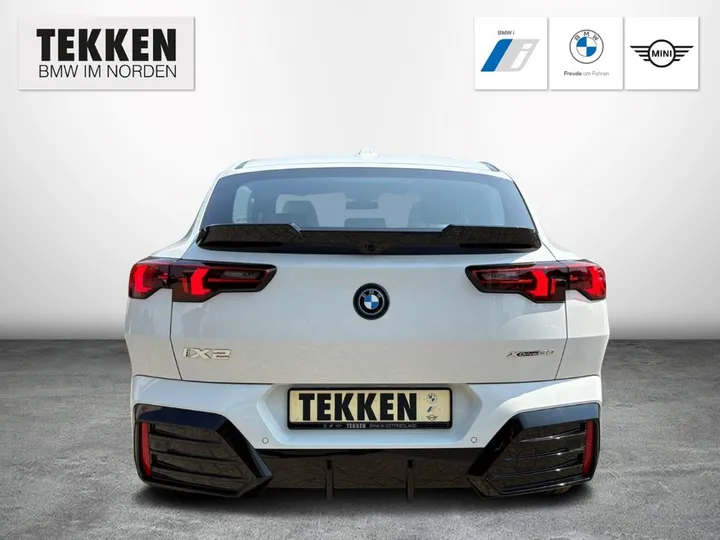 BMW iX2