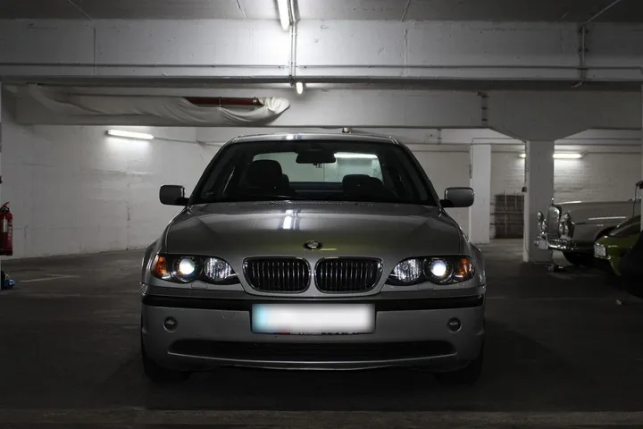 BMW 320