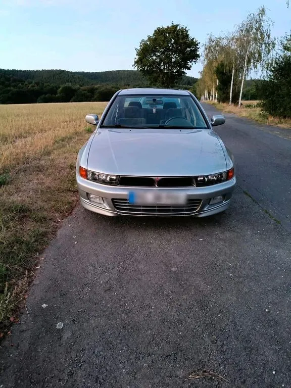 Mitsubishi Galant