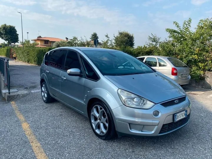 Ford S-Max