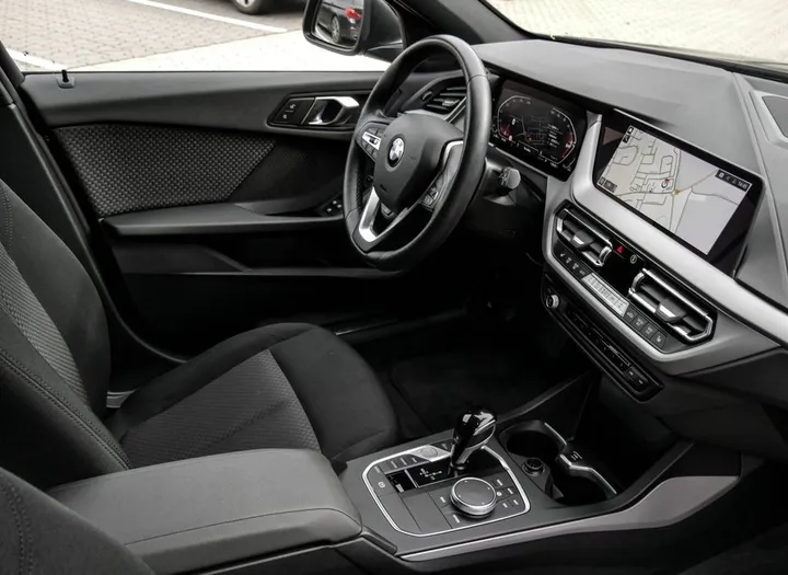 BMW 118