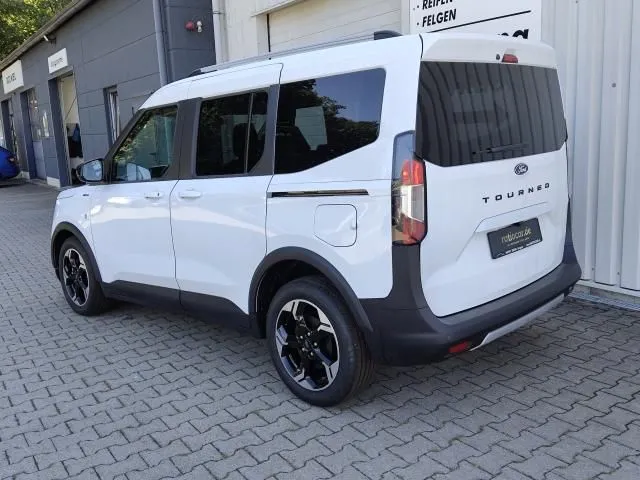 Ford Tourneo
