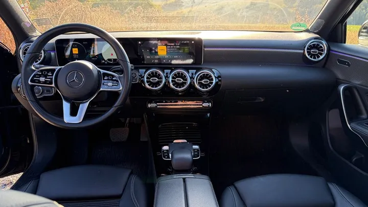 Mercedes-Benz A 180