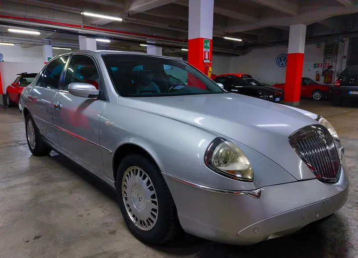 Lancia Thesis