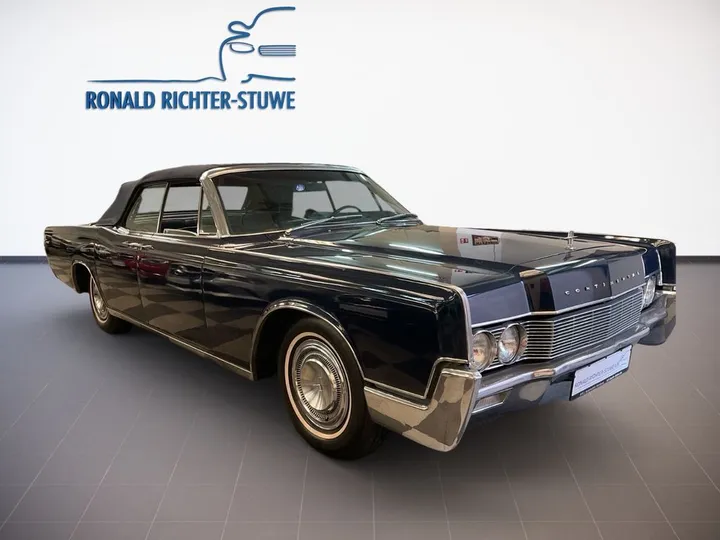 Lincoln Continental