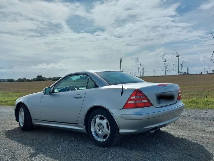 Mercedes-Benz SLK 200