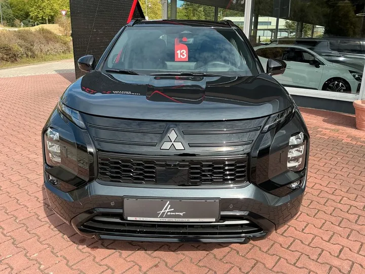 Mitsubishi Plug-in Hybrid Outlander