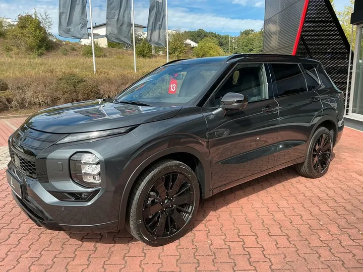 Mitsubishi Plug-in Hybrid Outlander