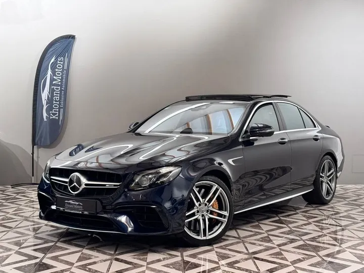 Mercedes-Benz E 63 AMG